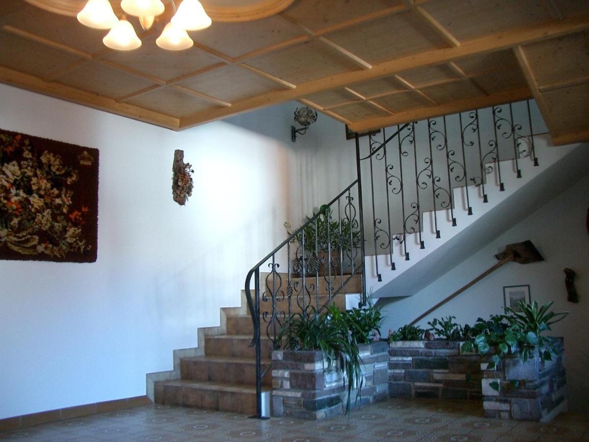 Haus Mader Hotel Trins Exterior photo